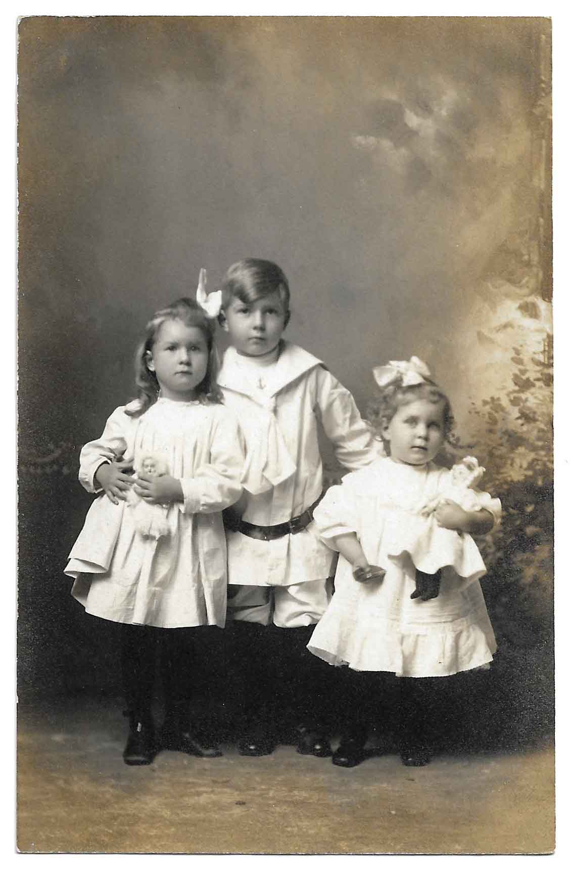 Postcard Children With&nbsp;Dolls